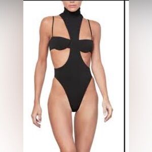 LaQuan Smith Black Cutout bodysuit-swimsuit
